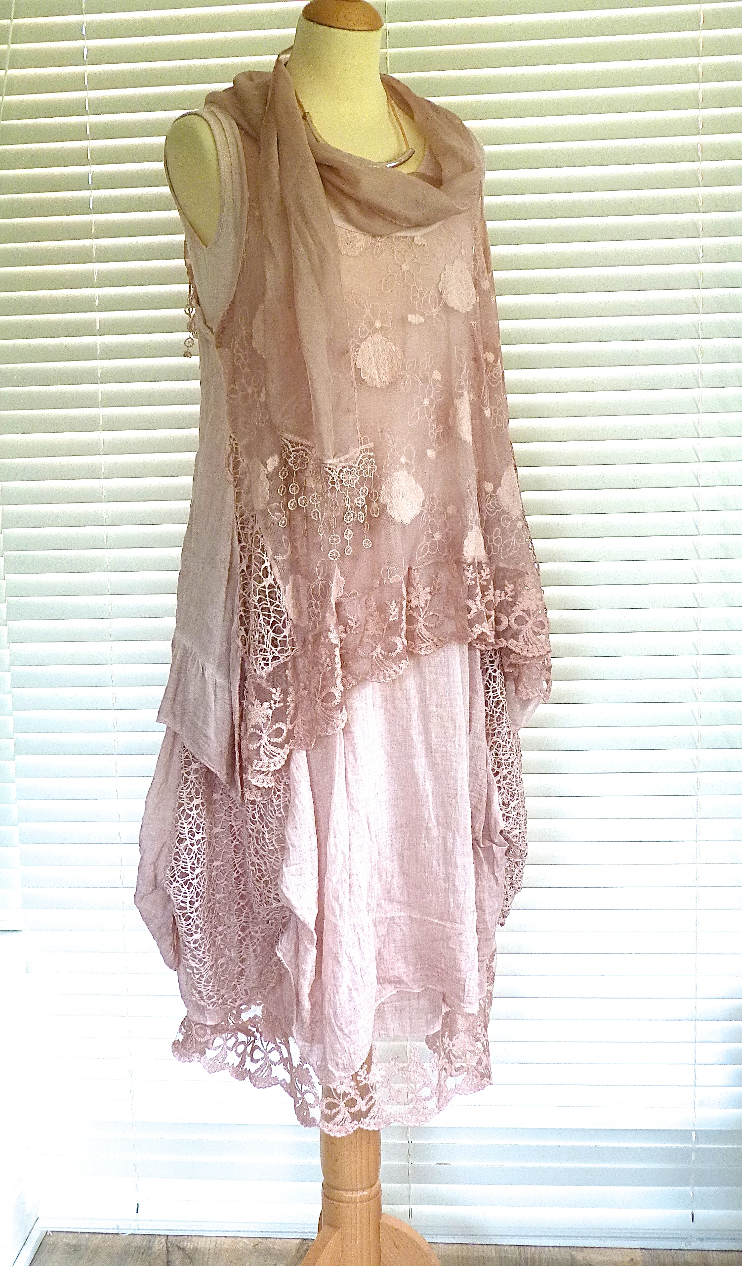 lace clothing