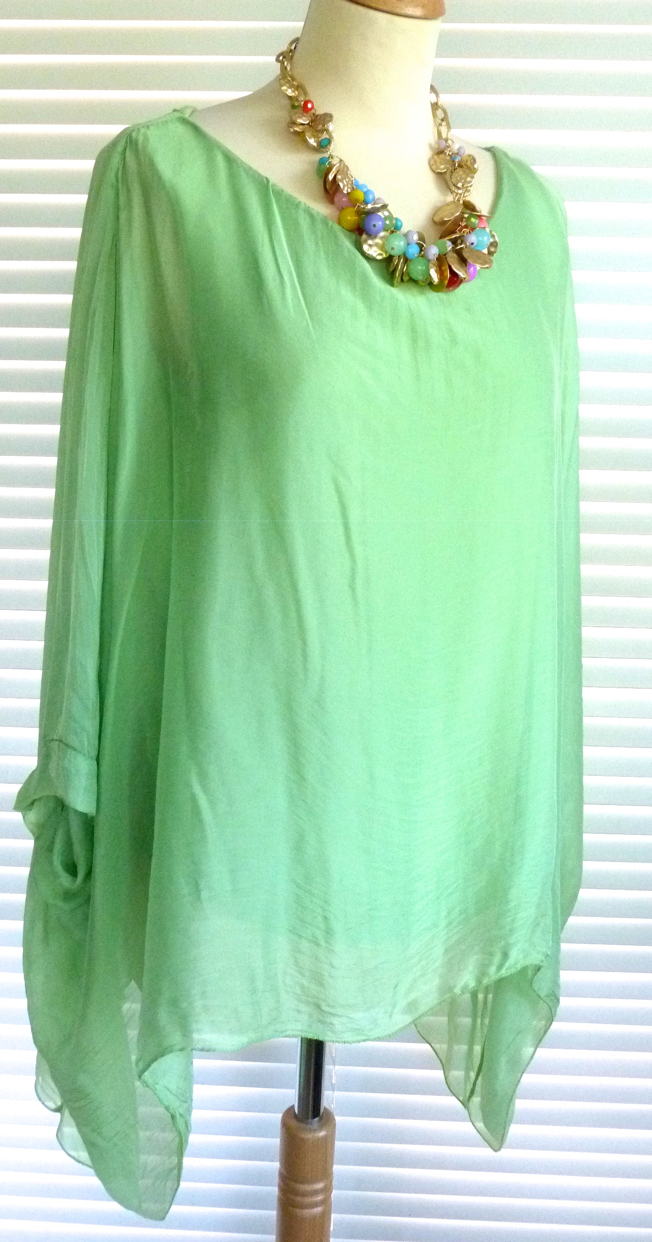 floaty tops uk