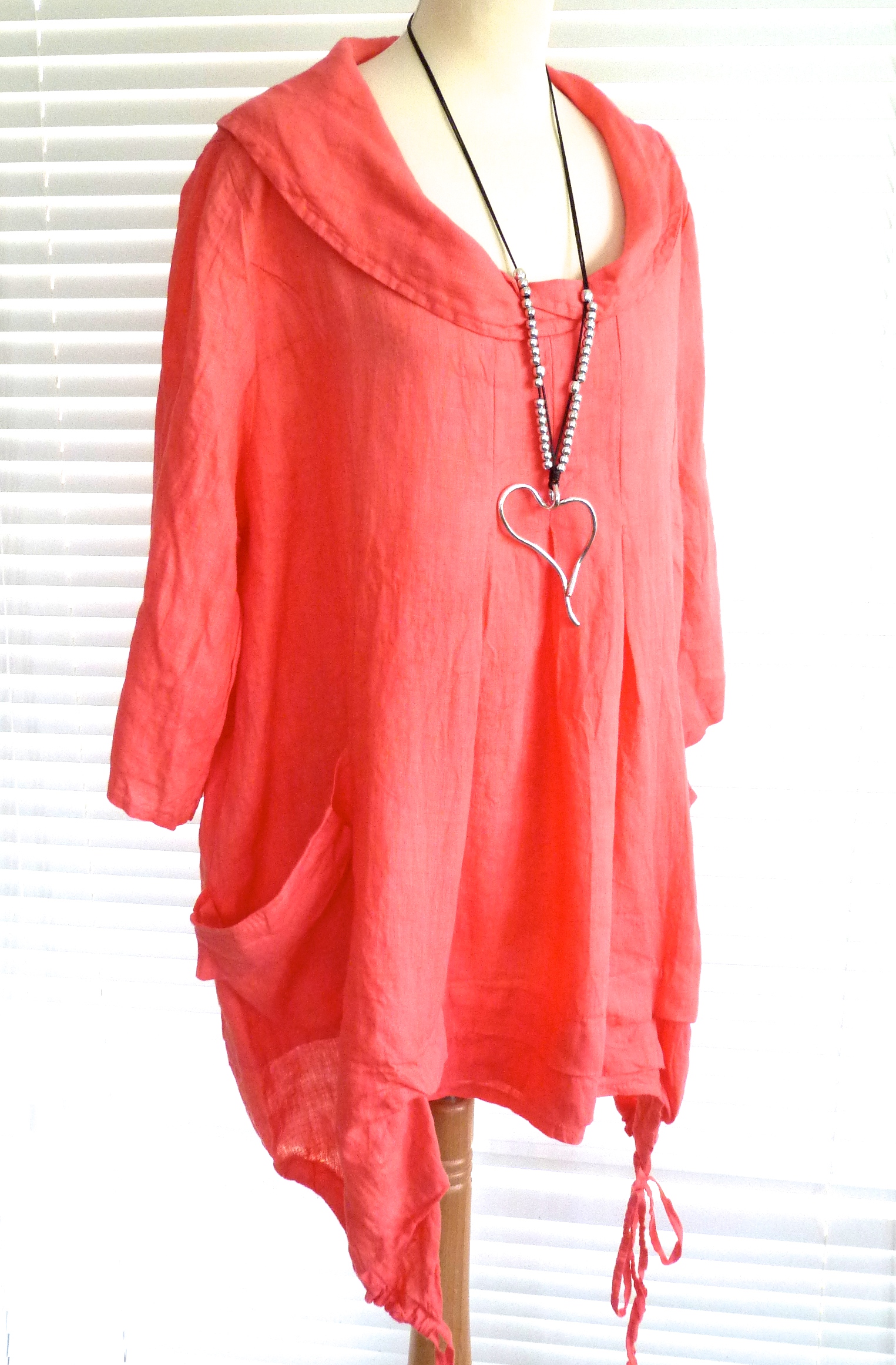Gorgeous Italian linen lagenlook Artist style top with quirky ...